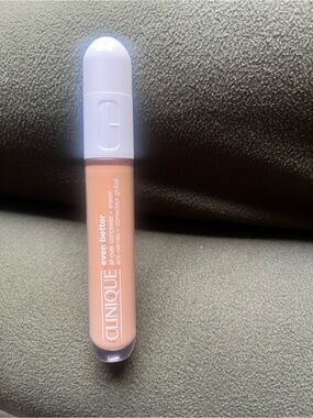 Clinique Even Better Concealer & Eraser - Honey